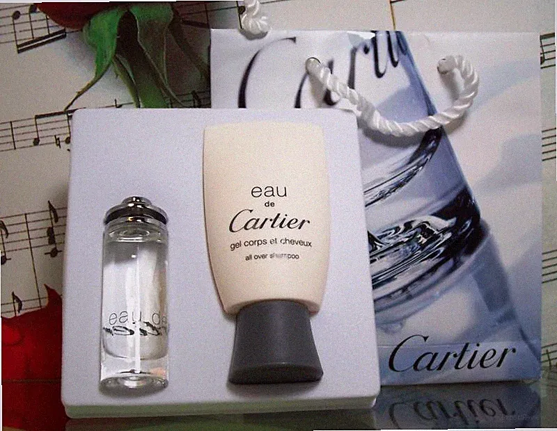 Eau De Cartier Mini Set Fragrance + Shampoo