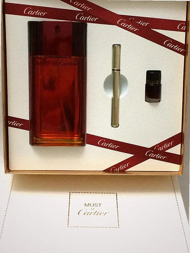 MUST de Cartier Perfume Women 3pc Gift Set: 3.3 oz EDT Spray+0.08oz EDT+Refilla